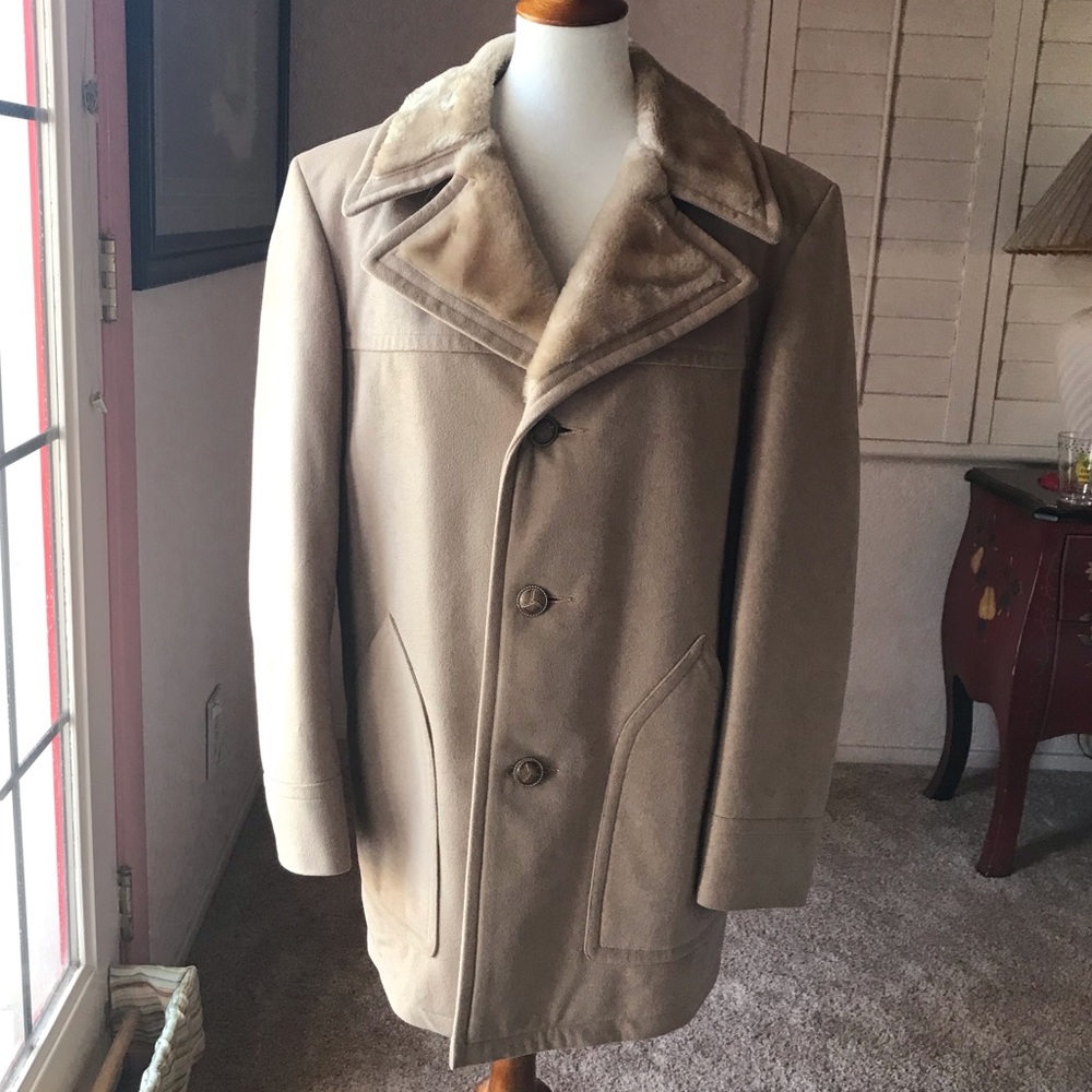 Suede coat with fur